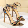 Trendy Strappy Buckle Sandals - Gray / 4.5