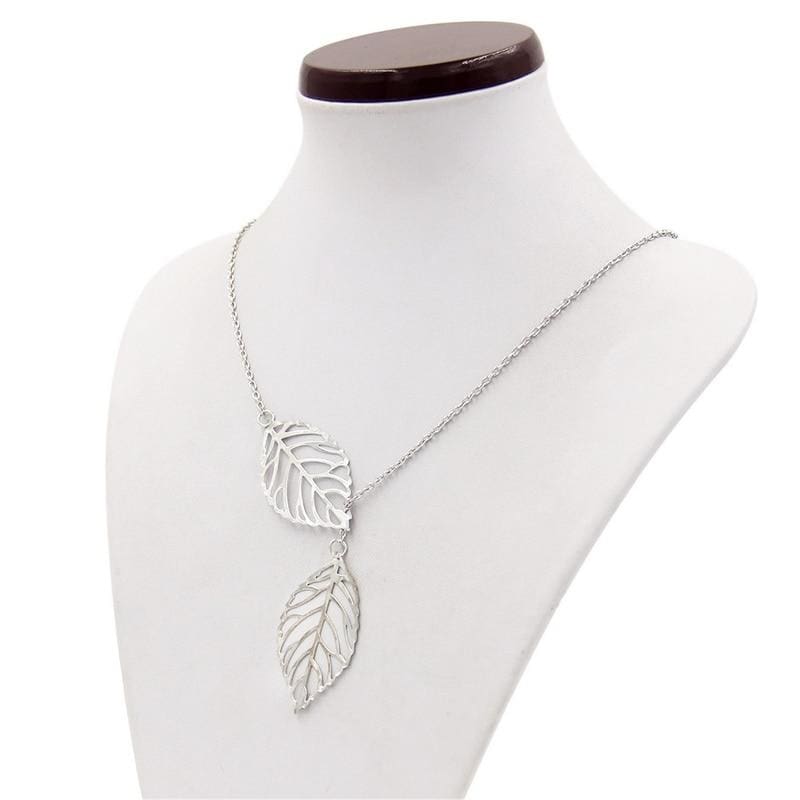 Two Leaves Pendant Clavicle Necklace